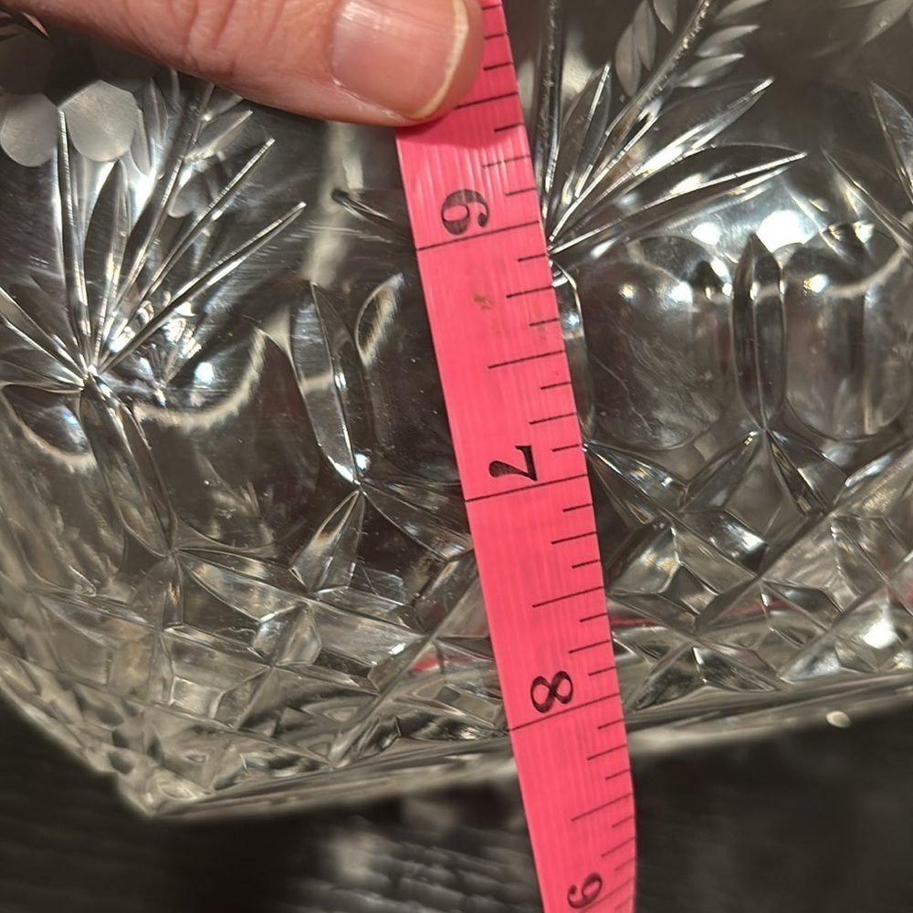 Vintage crystal basket - Picture 9 of 9